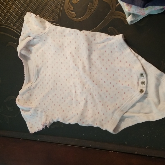 12 Assorted Infant Girls Outfits. 6 to 12 months. All great Condition - Picture 8 of 8